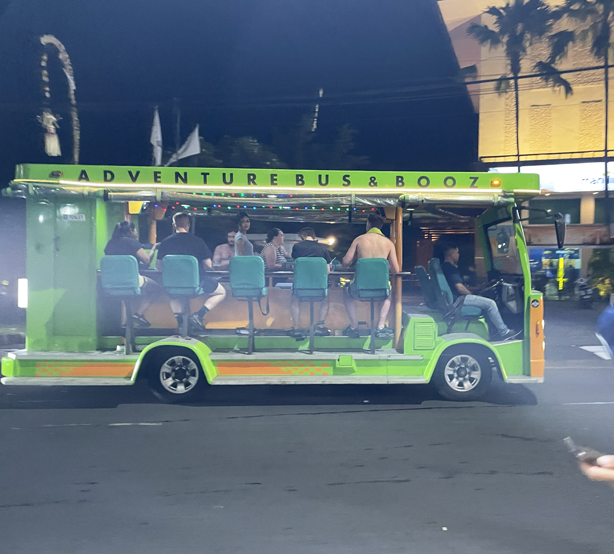 Adventure bus & Booz - Smart Bali Guide