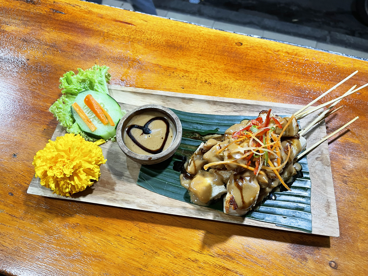 SATAY CHICKEN (チキン サテ)