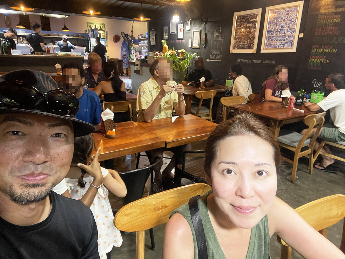 Vietnamese Minnie Warung ベトナム料理店 店内 クタ バリ島 インドネシア